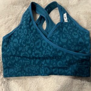Gymshark sports bra size medium